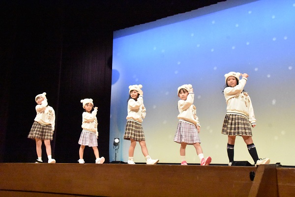 DSC_5467Sis MAKI dance Act-2